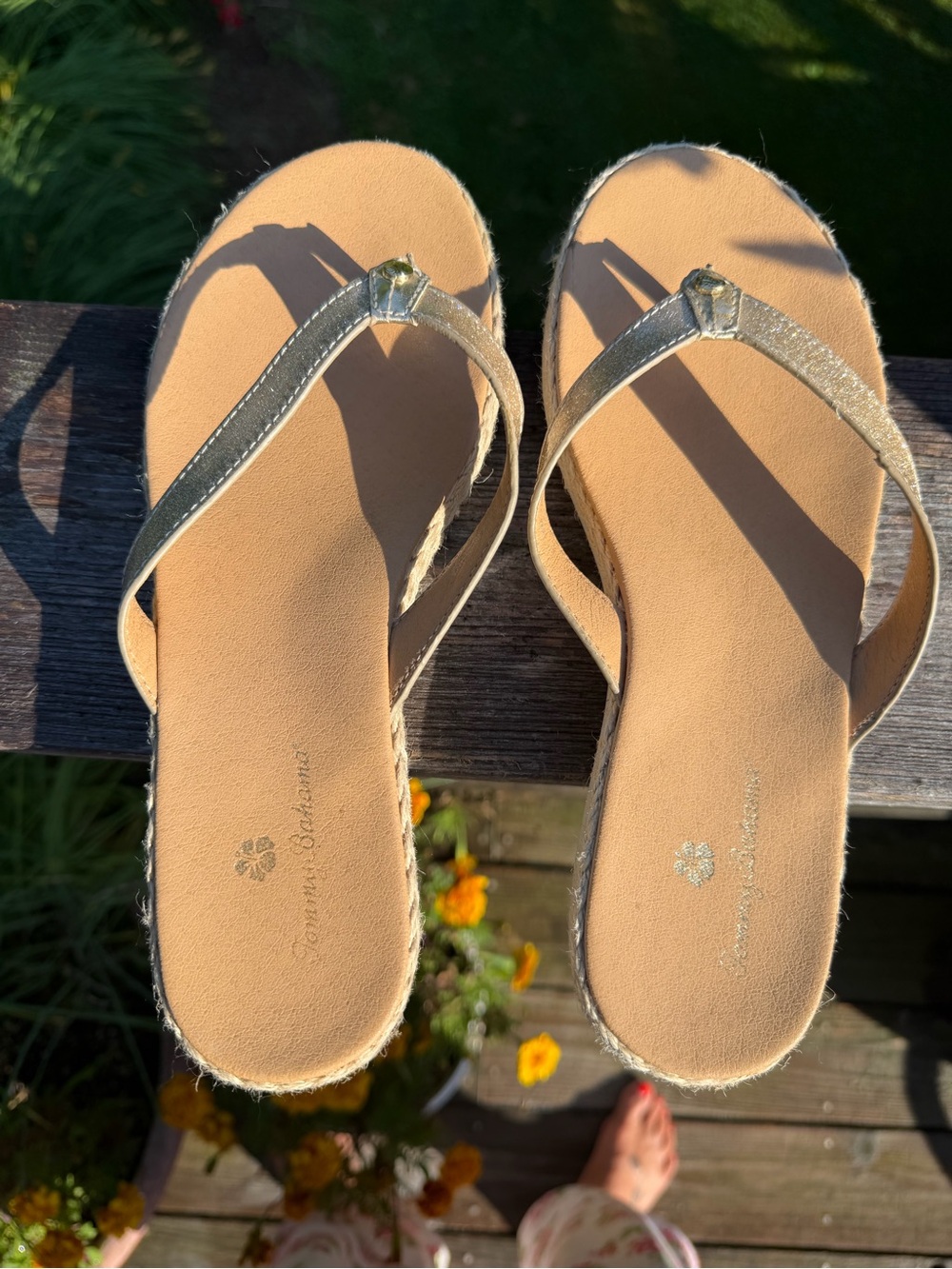 ✨ Tommy Bahama Gold Glitter Thong Sandals | Women’s Size 8M | Espadrille Platfor
